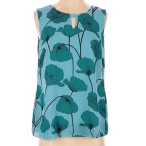 CAbi blue sleeveless floral blouse. Size M